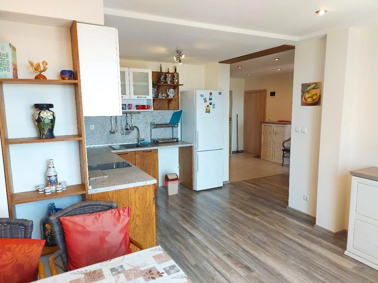 Golden House Apartments 골든샌드 0*,